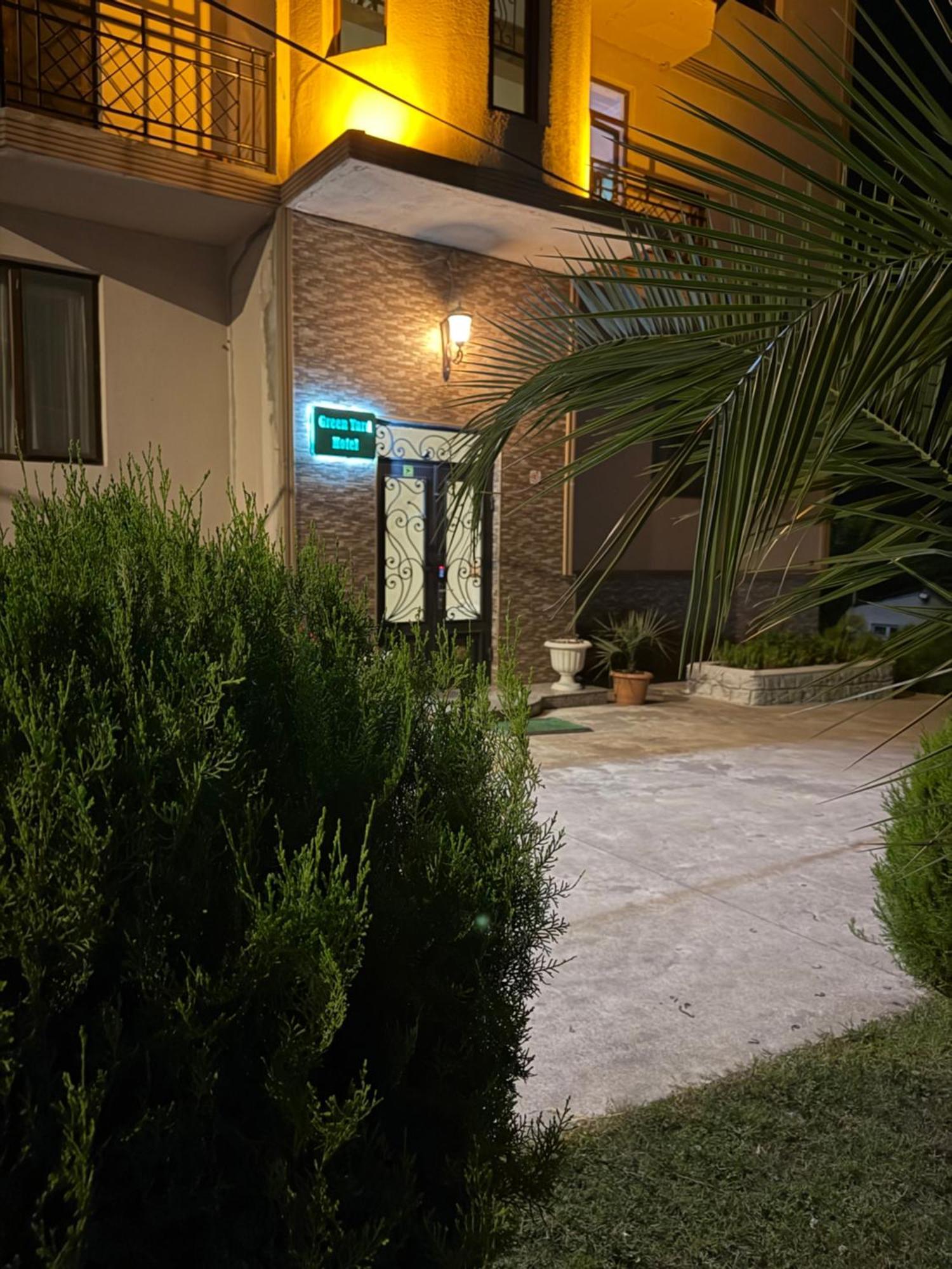 Green Yard Hotel Batumi Kültér fotó